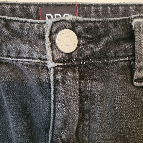 BDG Urban Outfitters Washed Black Distressed Mini Jean Skirt, Size Medium - Picture 3 of 4